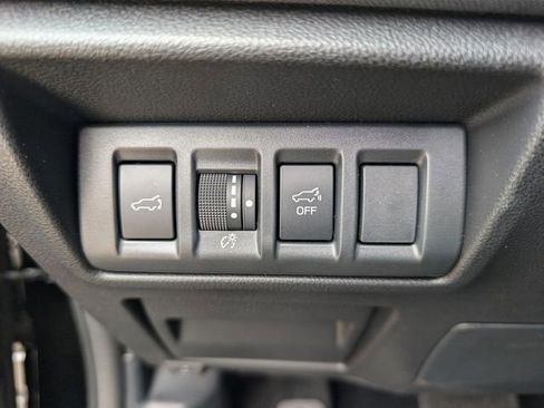 Certified 2025 Subaru Outback Premium w/ Popular Package #1A AWD/4WD image 30
