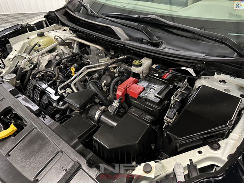 Used 2021 Nissan Rogue SV FWD image 45
