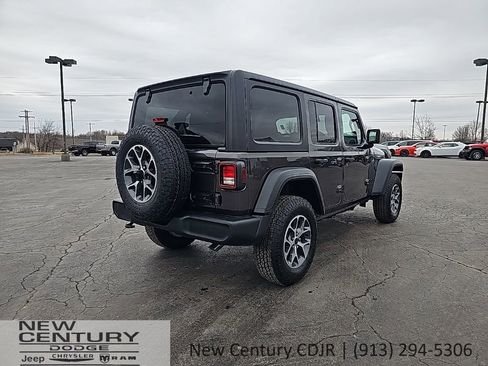 New 2025 Jeep Wrangler Unlimited Sport image 5