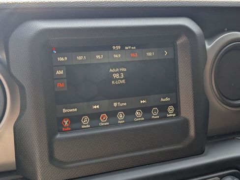 Used 2023 Jeep Wrangler Sport AWD/4WD image 22