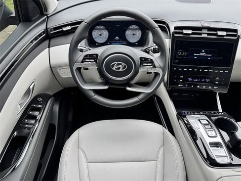 Used 2024 Hyundai Tucson Limited image 12