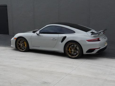 Used 2018 Porsche 911 Turbo S image 19