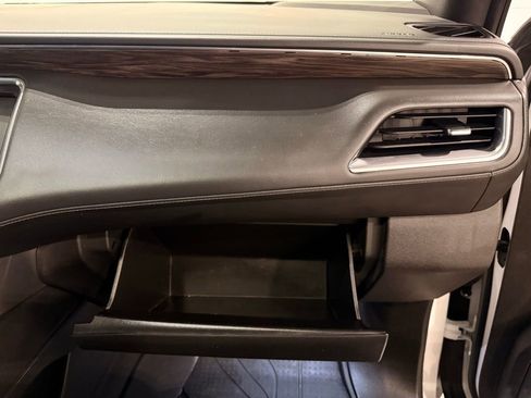 Used 2021 Chevrolet Tahoe Z71 w/ Z71 Signature Package image 33