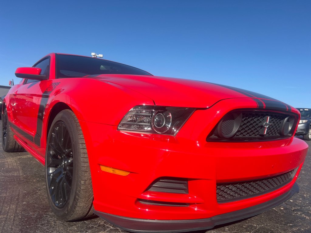 Used 2013 Ford Mustang Boss 302 w/ Boss 302 Accessory Pkg RWD image 2