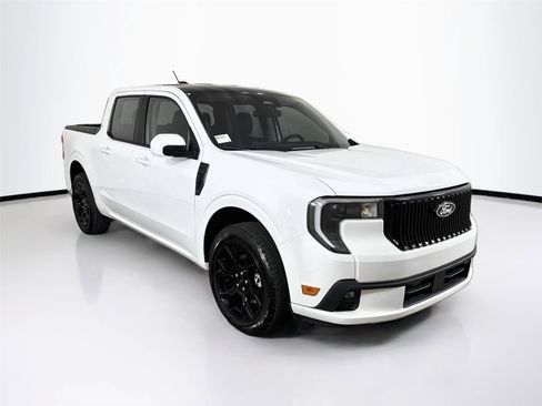 Used 2025 Ford Maverick Lobo AWD/4WD image 28