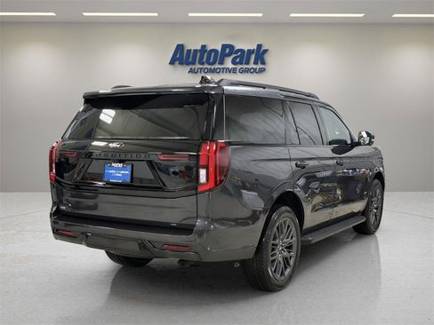 New 2026 Ford Expedition Platinum w/ Stealth Appearance Package image 7