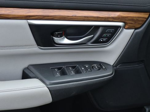 Used 2020 Honda CR-V Touring image 29