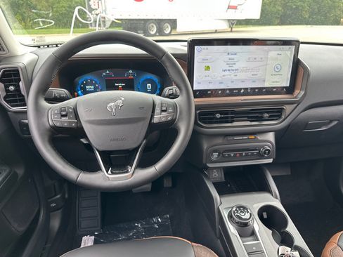 New 2025 Ford Bronco Sport Outer Banks image 16