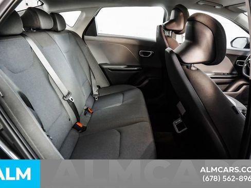 Used 2025 Kia K4 FWD image 20