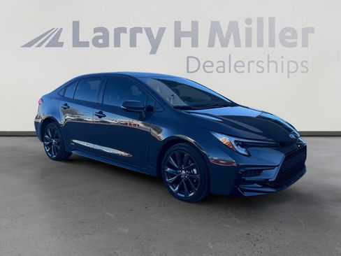 Used 2025 Toyota Corolla SE image 7