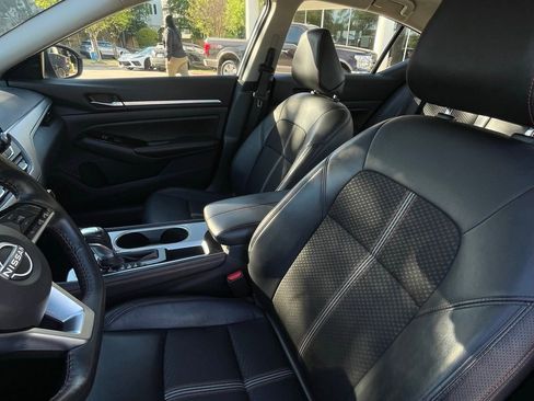 Used 2024 Nissan Altima 2.5 SR image 22