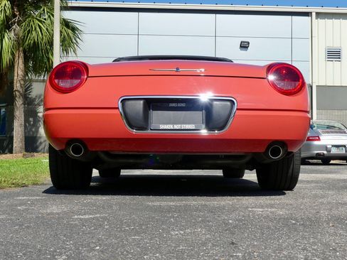Used 2003 Ford Thunderbird image 20