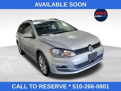 Used 2017 Volkswagen Golf SE