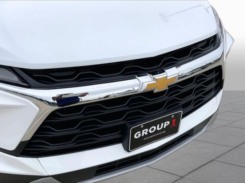 Used 2025 Chevrolet Blazer LT FWD image 28
