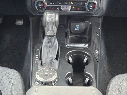 Used 2025 Ford Bronco Big Bend AWD/4WD image 16