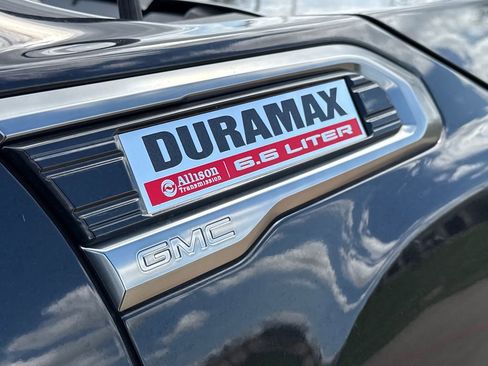 Used 2022 GMC Sierra 2500 AT4 w/ AT4 Preferred Package image 6