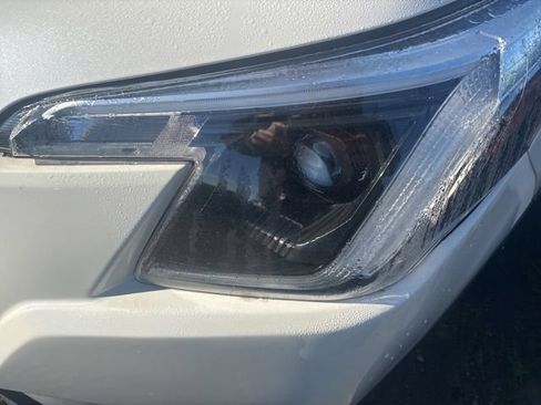 Used 2023 Subaru Forester Limited AWD/4WD image 2