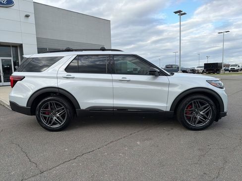 New 2026 Ford Explorer ST w/ Sun And Sound Package AWD/4WD image 2