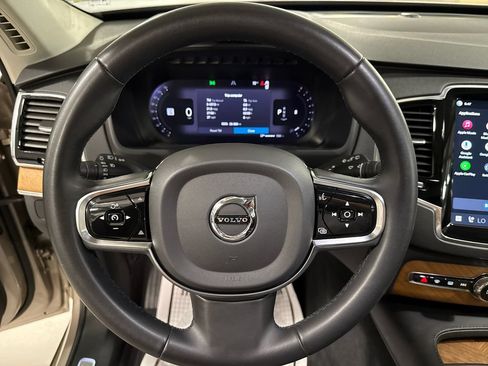 Certified 2023 Volvo XC90 B6 Plus AWD/4WD image 11