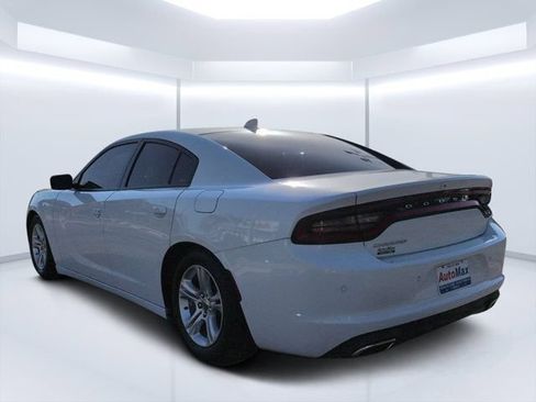 Used 2023 Dodge Charger SXT RWD image 5