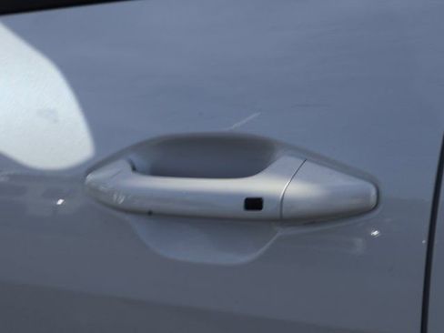 New 2025 Kia K4 LXS image 19