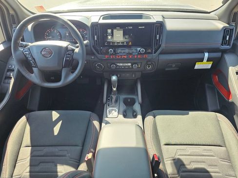 New 2026 Nissan Frontier PRO-4X w/ Tow Package AWD/4WD image 9