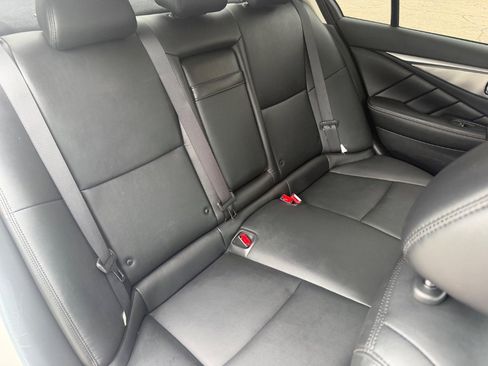 Used 2017 INFINITI Q50 2.0t RWD image 11