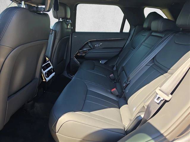 New 2027 Land Rover Range Rover Sport Dynamic SE AWD/4WD image 17