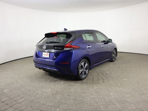 Used 2022 Nissan Leaf SV w/ Protection Package image 9