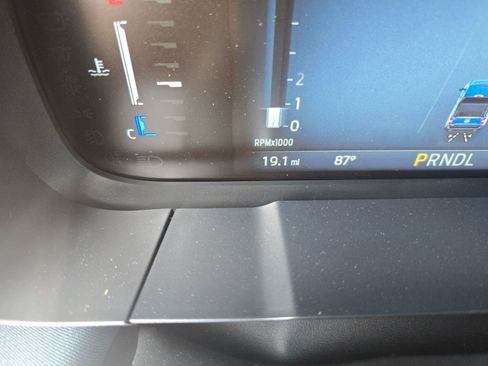 New 2025 Ford Maverick XLT w/ XLT Luxury Package image 18