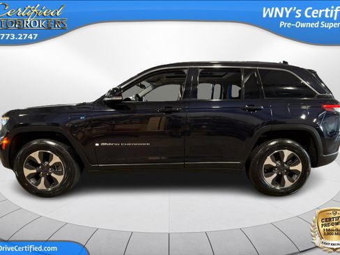 Used 2024 Jeep Grand Cherokee Limited 4xe AWD/4WD image 9