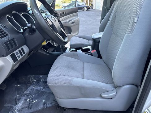 Used 2012 Toyota Tacoma 2WD Access Cab image 28