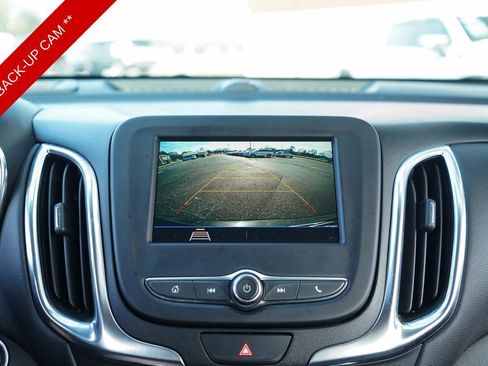 Used 2021 Chevrolet Equinox LT image 19