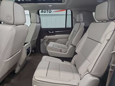 Used 2023 GMC Yukon XL Denali AWD/4WD image 23