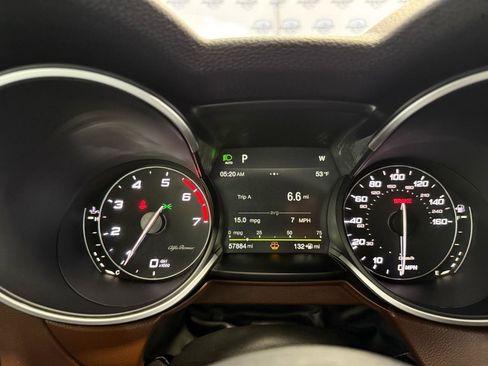 Used 2018 Alfa Romeo Stelvio Ti image 32