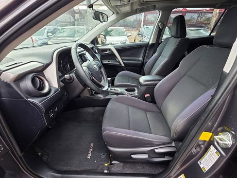 Used 2016 Toyota RAV4 XLE FWD image 22