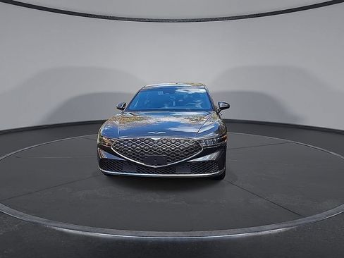 Used 2025 Genesis G90 3.5T AWD/4WD image 3