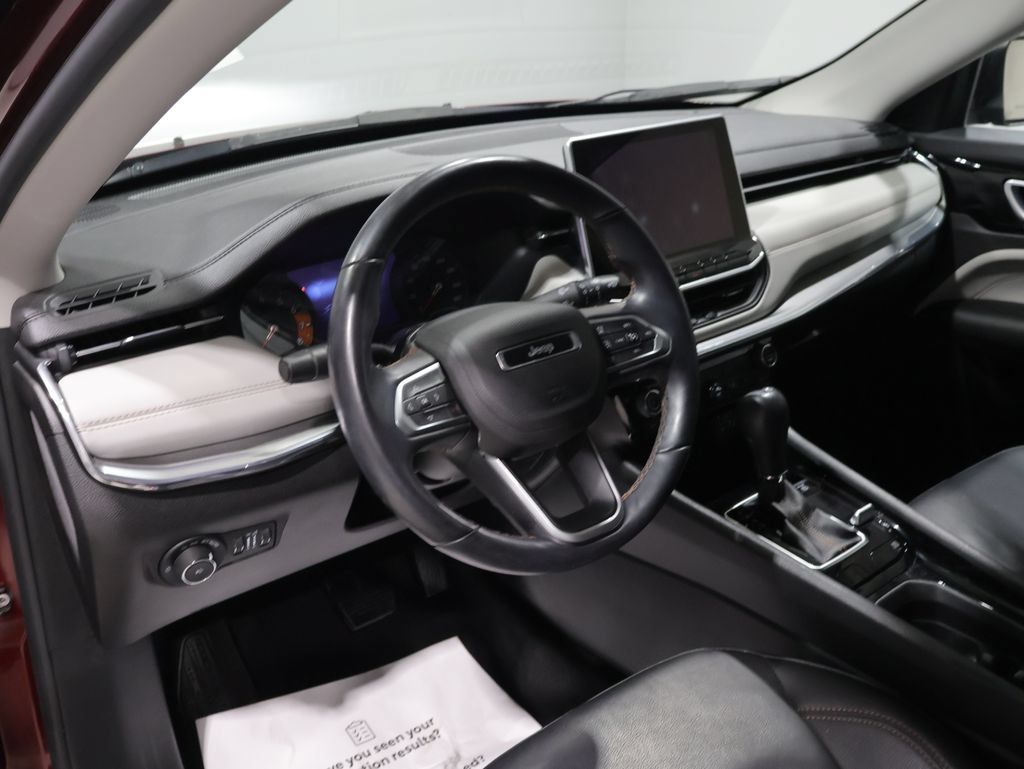 Certified 2022 Jeep Compass Limited AWD/4WD image 16