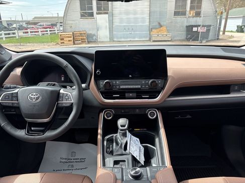 New 2026 Toyota Grand Highlander Platinum image 36