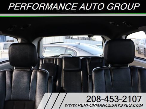 Used 2018 Dodge Grand Caravan SXT FWD image 16