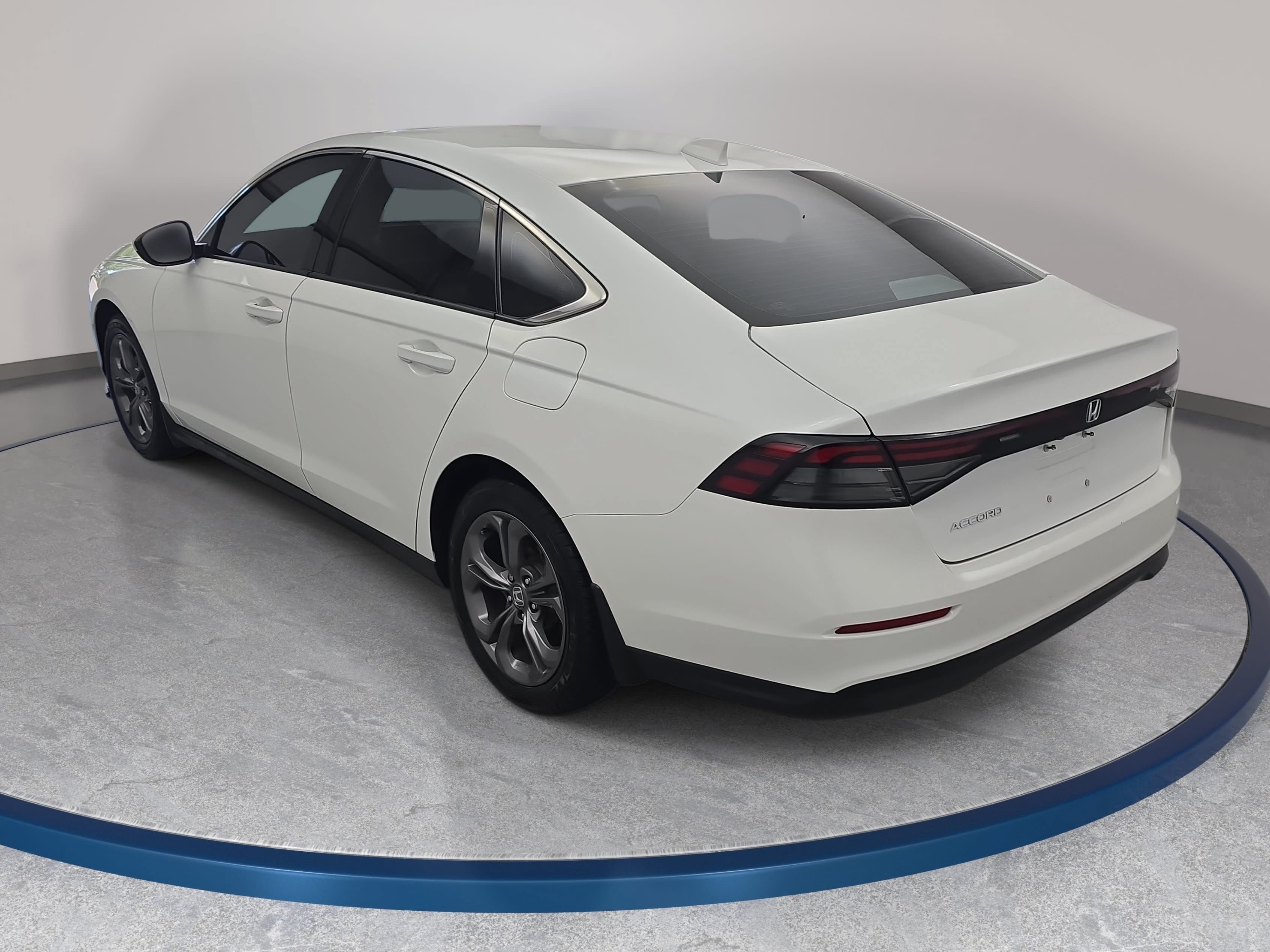 Used 2024 Honda Accord EX image 7