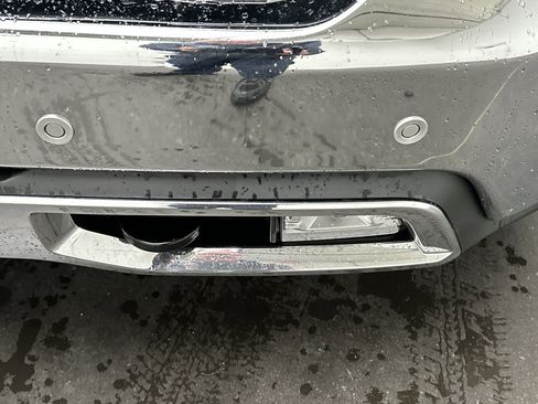 Used 2022 Chevrolet Silverado 1500 LTZ w/ LTZ Convenience Package II image 3