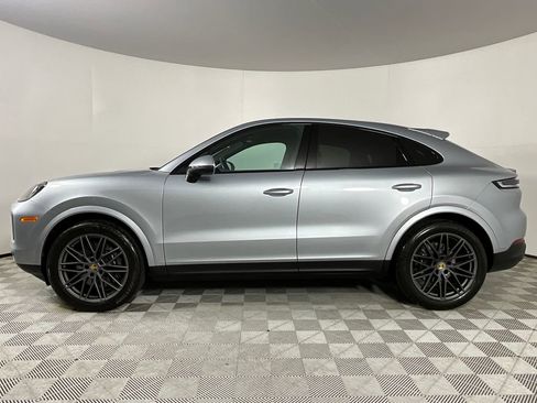 Used 2024 Porsche Cayenne Coupe image 2