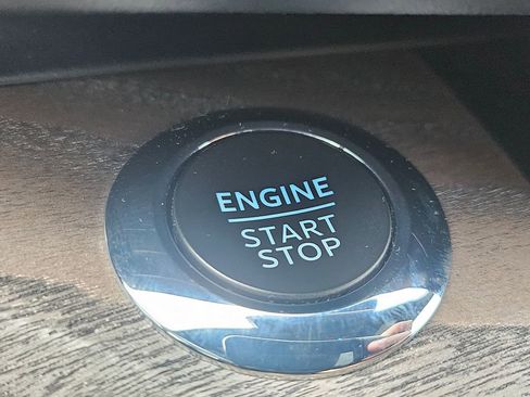 Used 2022 Ford Explorer Platinum w/ Equipment Group 601A image 15