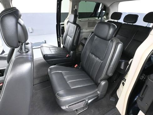 Used 2010 Chrysler Town & Country Touring Plus image 30