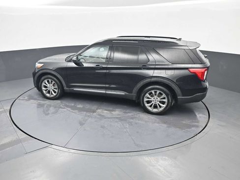 Used 2021 Ford Explorer XLT w/ Equipment Group 202A image 32