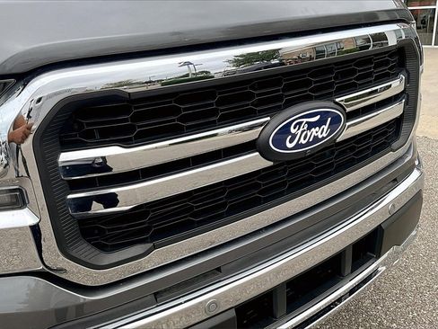 Used 2024 Ford F150 Lariat w/ Mobile Office Package image 28