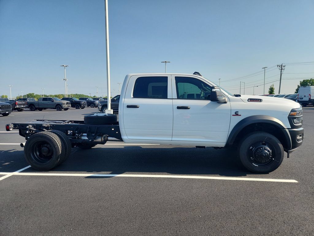 New 2026 RAM 5500 Tradesman AWD/4WD image 9