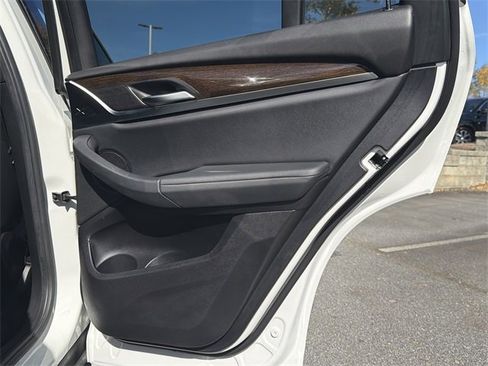 Used 2018 BMW X3 xDrive30i image 16