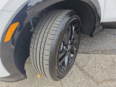 Certified 2025 Buick Encore GX Sport Touring w/ Comfort Package image 31